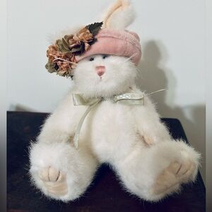 NWT Boyd Bear Piper Lapine